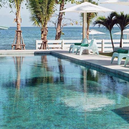 Le Petit Saint Tropez Hotell Khanom Exteriör bild