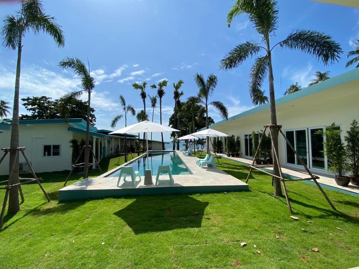 Le Petit Saint Tropez Hotell Khanom Exteriör bild