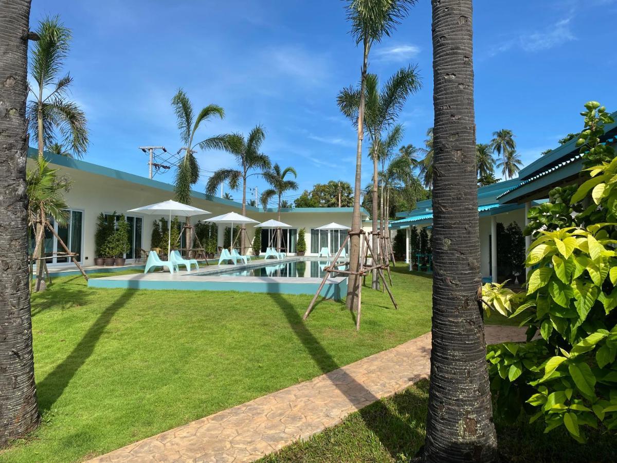 Le Petit Saint Tropez Hotell Khanom Exteriör bild