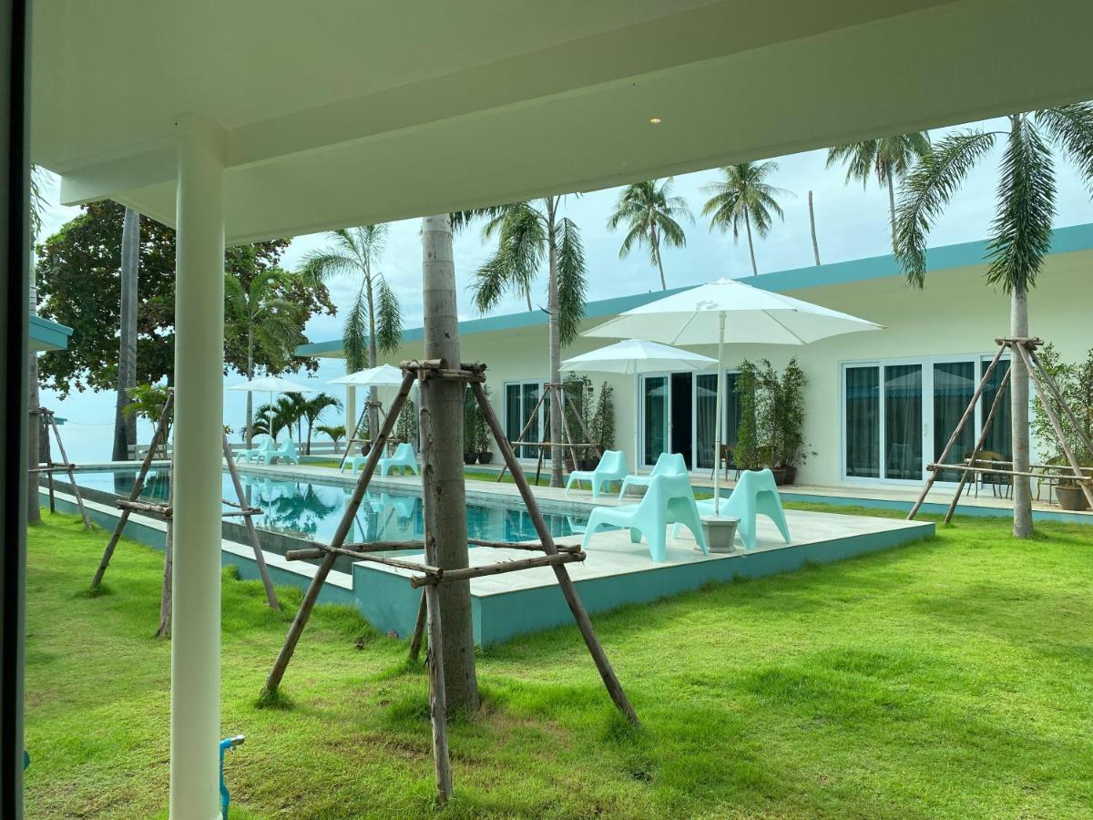 Le Petit Saint Tropez Hotell Khanom Exteriör bild